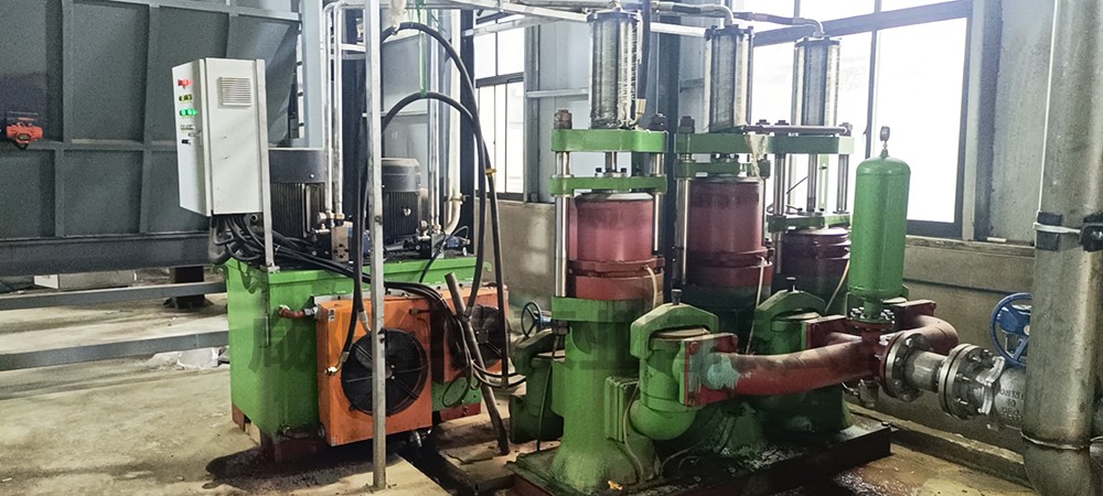 壓濾機柱塞泵三缸泵現場使用圖片5 陶瓷柱塞泥漿泵三缸泵流量150立方